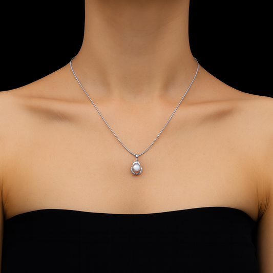 Classic Pearl Pendant Set
