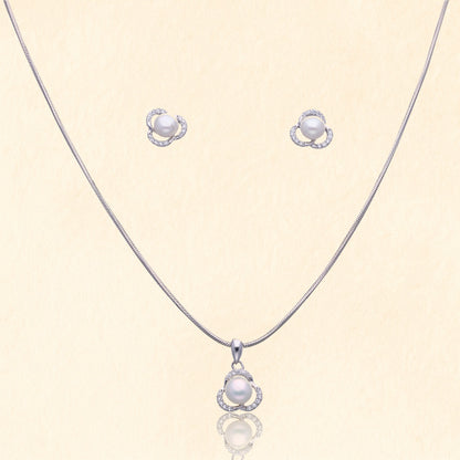 Classic Pearl Pendant Set