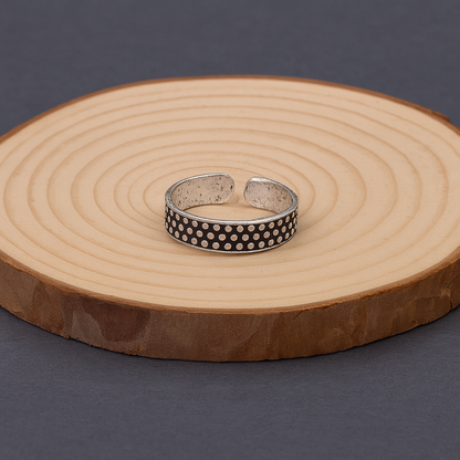 Oxidised Dotted Silver Toe Ring