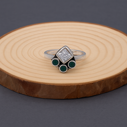 Emerald and White Stone Toe Ring