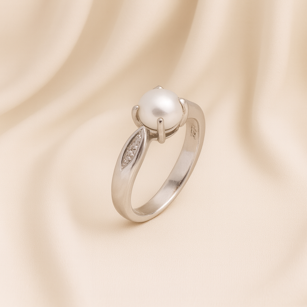 Pearl Eye Elegance Ring