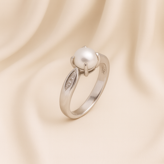 Pearl Eye Elegance Ring
