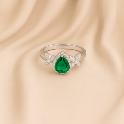 Green Teardrop Silver Finger Ring