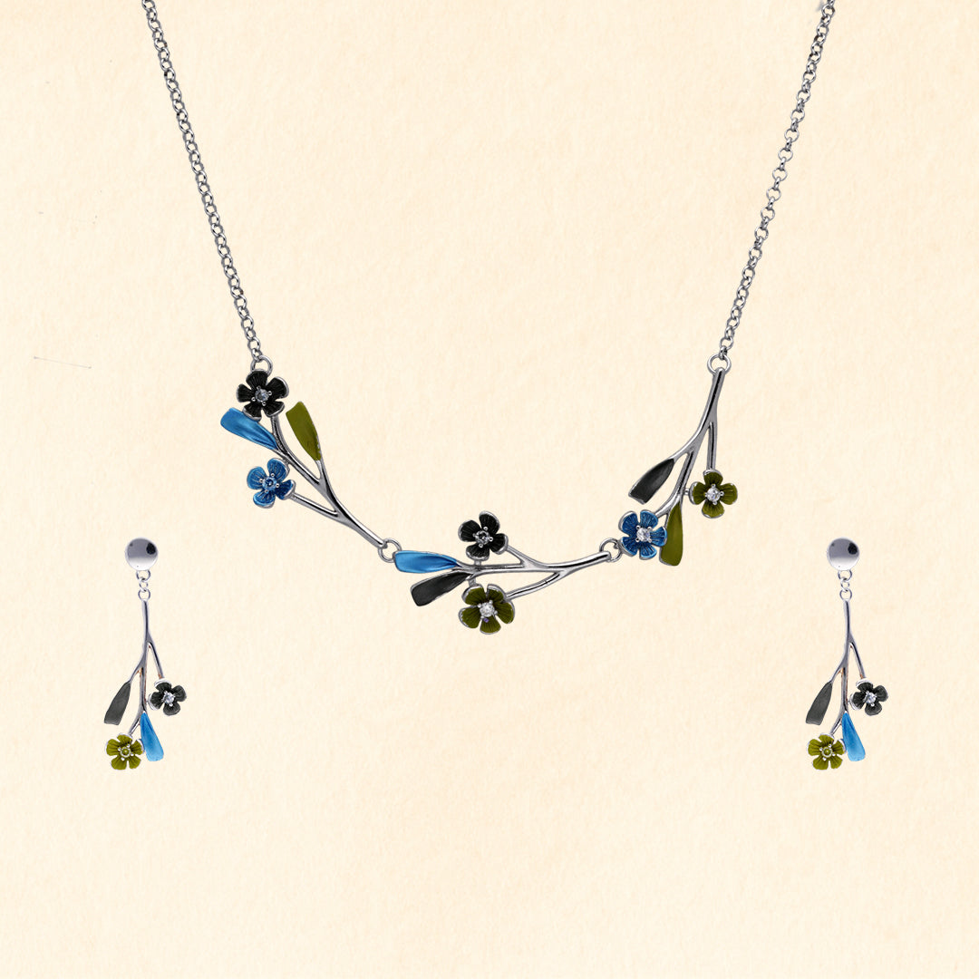 Enamel Bloom Necklace Set