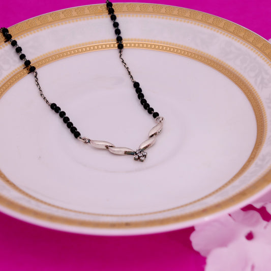 Twist Knot Mangalsutra